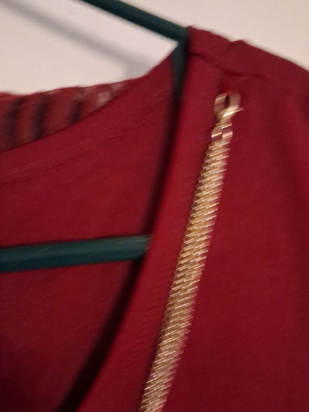 St. John Collection Burgundy Sheer  Button-Down with Matching Tank And Necklace - Picture 5 of 6